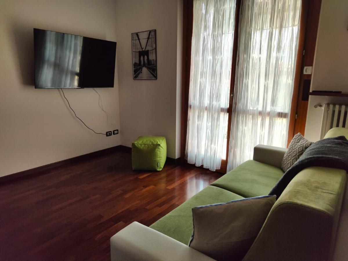 Appartamento Magnolia - Immobili E Soluzioni Rent 贝尔加莫 外观 照片